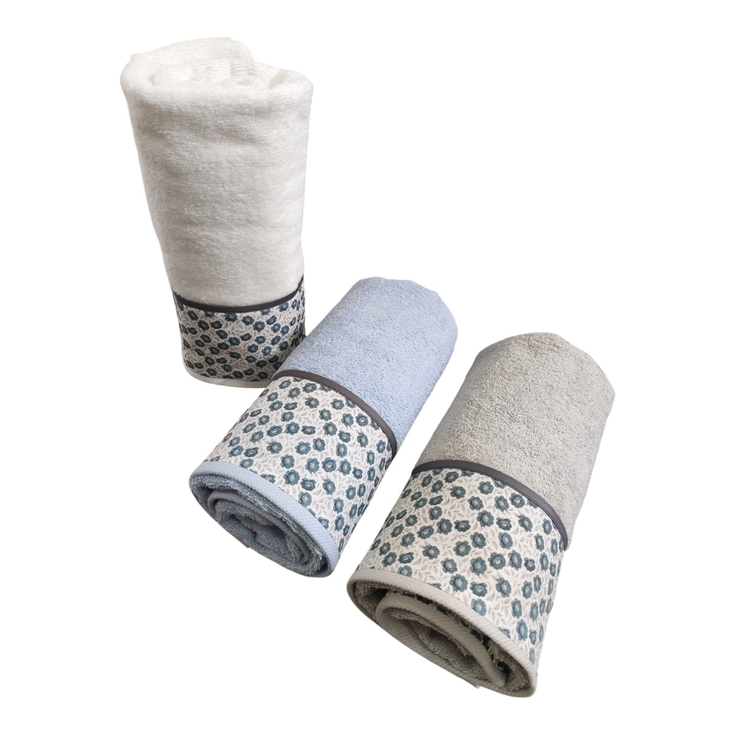 Completo 3 asciugamani e 3 ospiti Victoria Opera Prima in spugna 100% cotone per bagno elegante