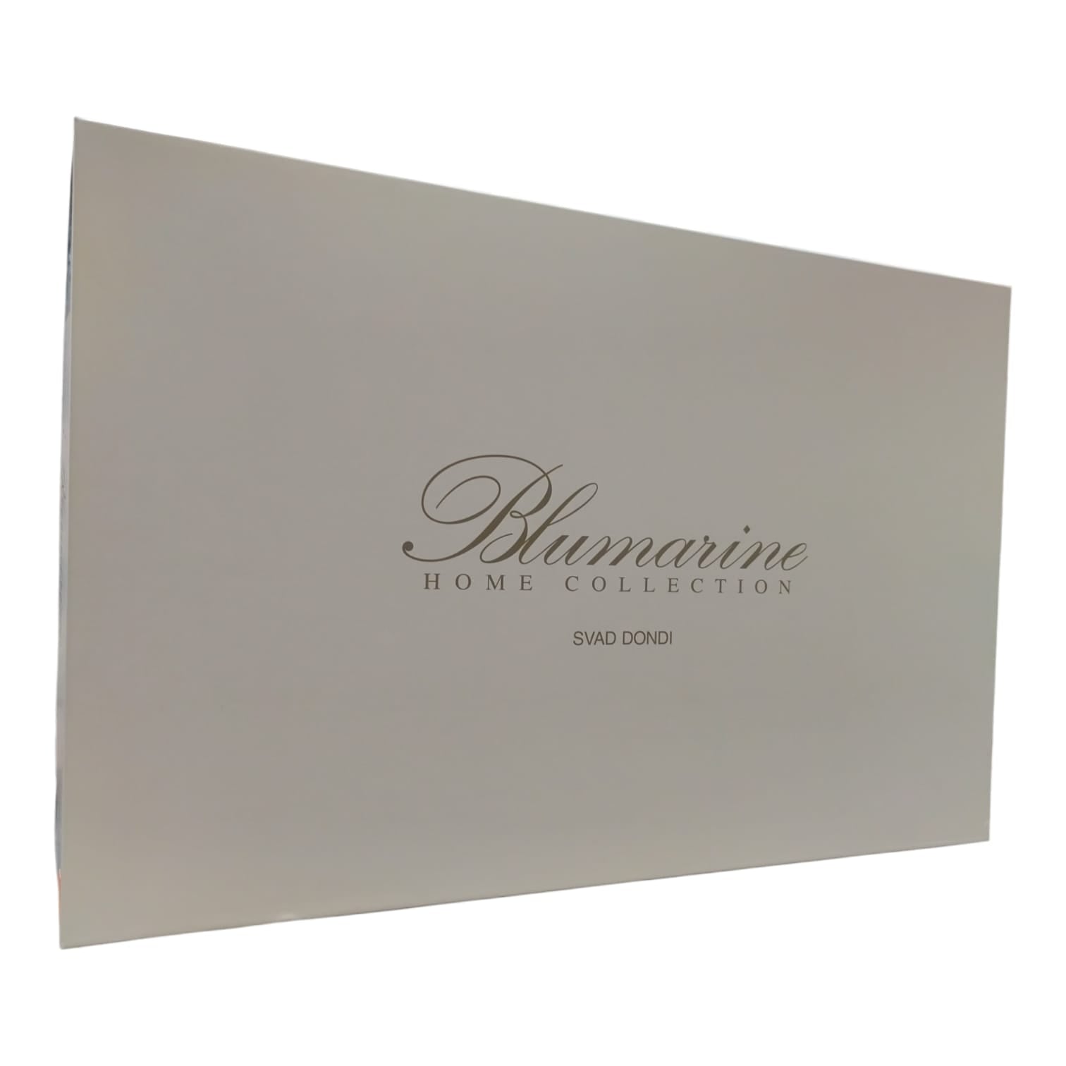 Copriletto 2 posti Laila Blumarine 260x270 in piquet stampato 100% cotone con orlo alto, angoli a cappuccio e logo nella trama