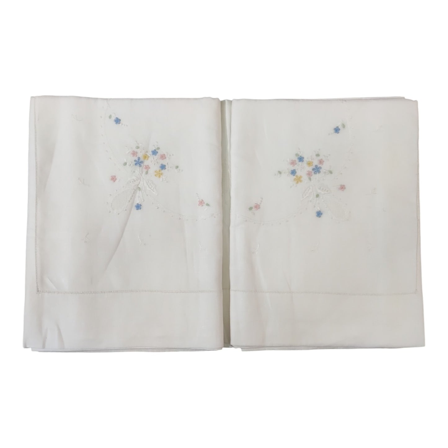 Parure Letto Matrimoniale in Puro Lino Ricamata 16870 Broderie su tessuto Bellora con ricamo colorato multicolor su lenzuolo bianco