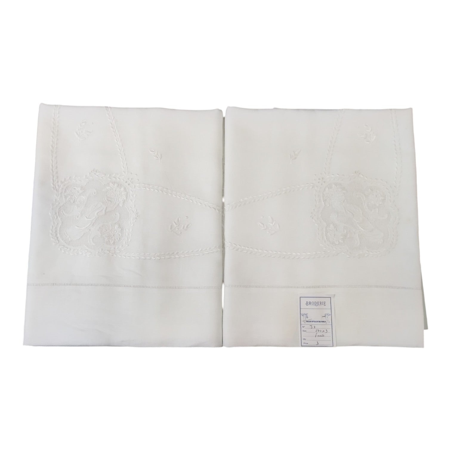 Parure Letto Matrimoniale in Puro Lino Ricamata U7 Broderie confezionata su tessuto Bellora con elegante ricamo tono su tono
