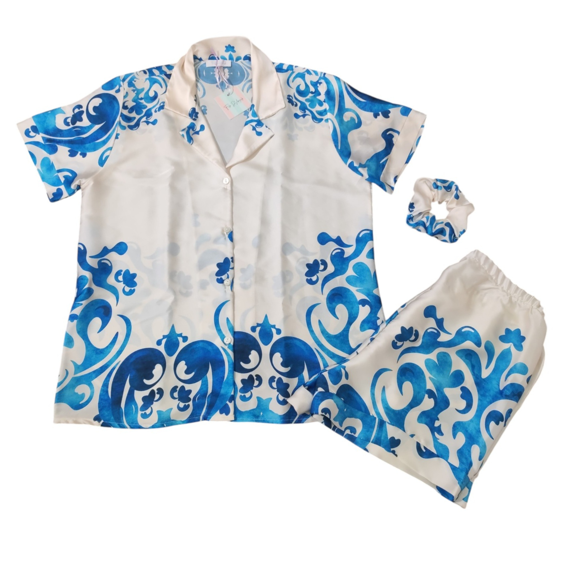Pigiama Donna Estivo Bouganville Bis Filo D'Angelo con camicia manica corta, short coordinato e scrunchie fantasia blu e bianca