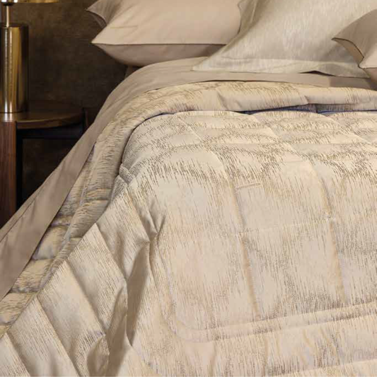 Scheda catalogo Borbonese Home Micropaillettes con trapunta matrimoniale jacquard 265x270 cm e caratteristiche tecniche.