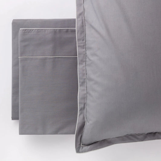 Completo letto matrimoniale Milo Riviera Carillo Home con rifinitura bourdon