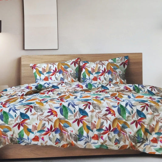 Letto matrimoniale vestito con completo lenzuola Nature Tag House multicolor a fantasia botanica