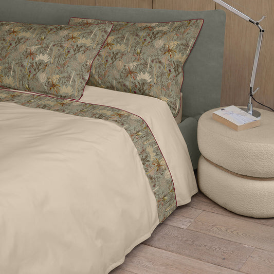 Completo letto matrimoniale Draa Fazzini verde ambientato in camera da letto