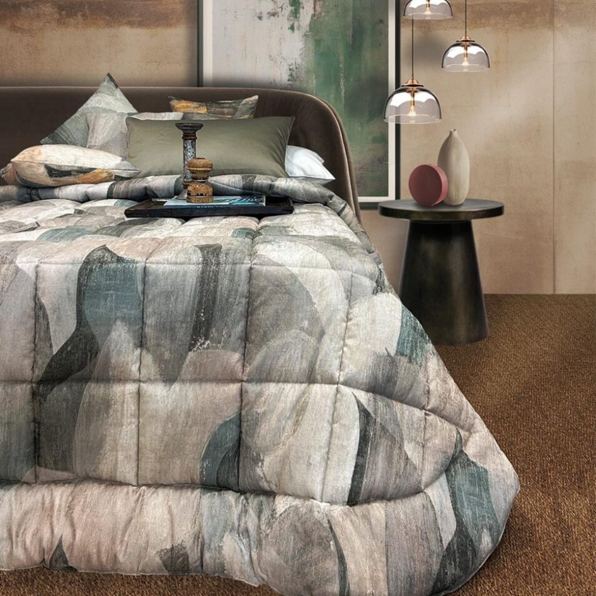 Trapunta matrimoniale Aspen Jacquard Dondi Home sul letto, con disegno astratto e trapuntatura a riquadri