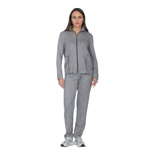 Tuta donna Fida Lingerie I2784 indossata con giacca zip e pantalone coordinato